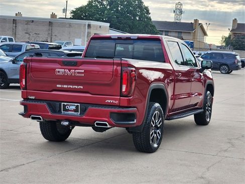 Used 2024 GMC Sierra 1500 AT4 w/ Technology Package AWD/4WD image 14
