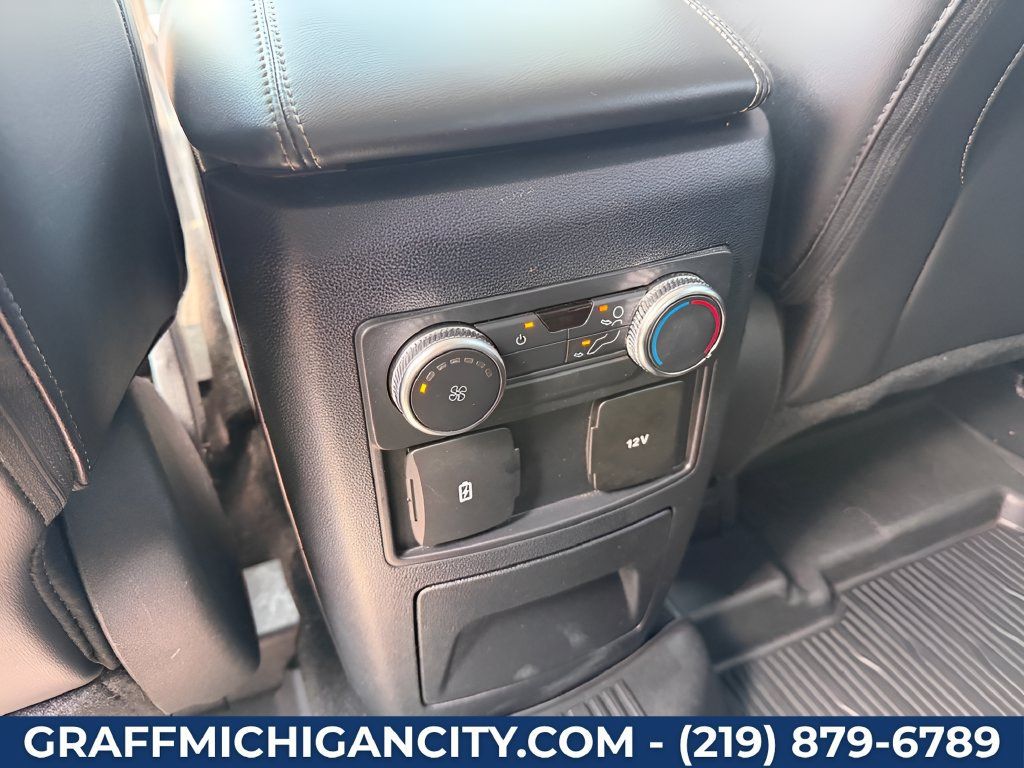 Used 2022 Ford Explorer XLT w/ Equipment Group 202A AWD/4WD image 23