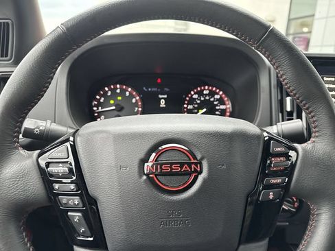Used 2025 Nissan Frontier PRO-4X w/ Interior Protection Package AWD/4WD image 19