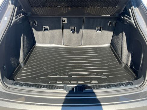 Used 2016 Porsche Macan Turbo image 32