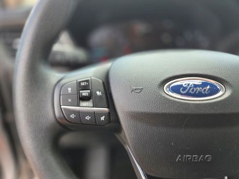 Used 2020 Ford Escape SE FWD image 17