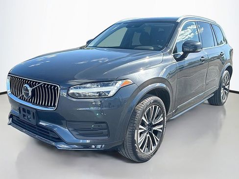 Used 2022 Volvo XC90 T6 Momentum w/ Climate Package image 9
