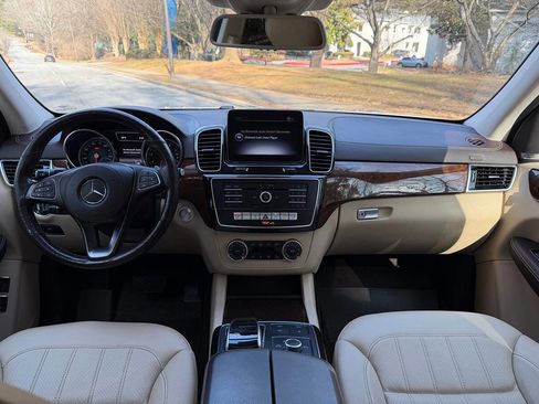 Used 2019 Mercedes-Benz GLS 450 4MATIC w/ Premium 1 Package image 21