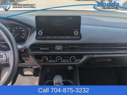 Used 2024 Honda HR-V LX image 19