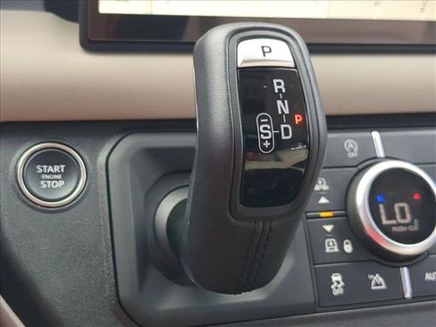 Used 2024 Land Rover Defender 130 S image 12