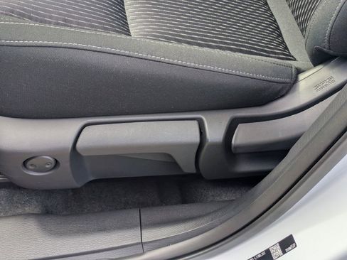 New 2026 Mitsubishi Outlander ES FWD image 17