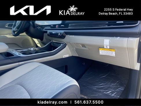 New 2026 Kia Carnival SX FWD image 11