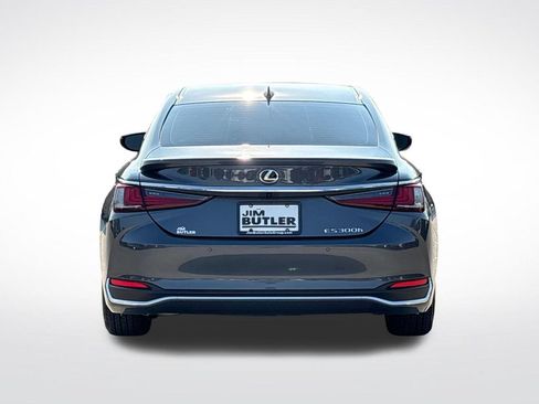 Used 2025 Lexus ES 300h w/ Premium Package FWD image 7