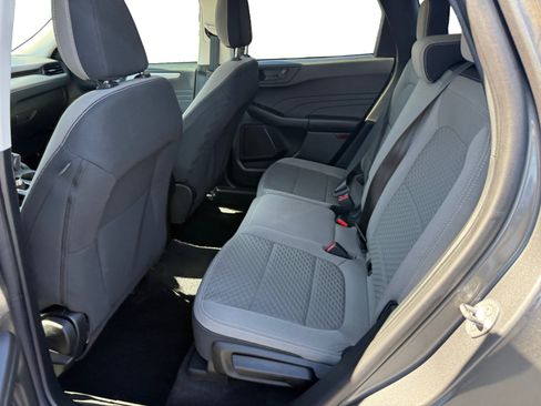 Used 2022 Ford Escape SE FWD image 16