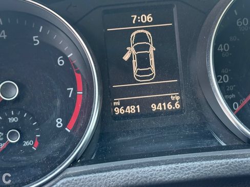 Used 2018 Volkswagen Passat 2.0T S FWD image 22