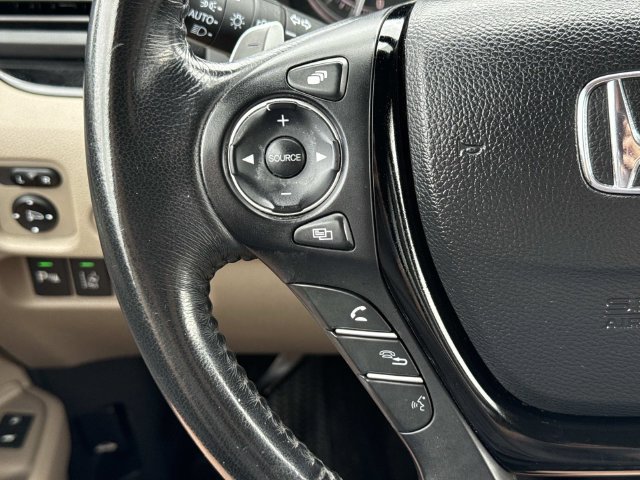 Used 2016 Honda Pilot Touring image 25