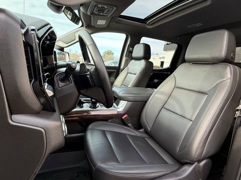 Used 2025 GMC Sierra 1500 Elevation w/ Elevation Premium Package image 16