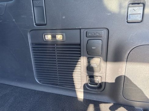 Used 2025 Ford Expedition Max Platinum w/ Driver's Package image 15