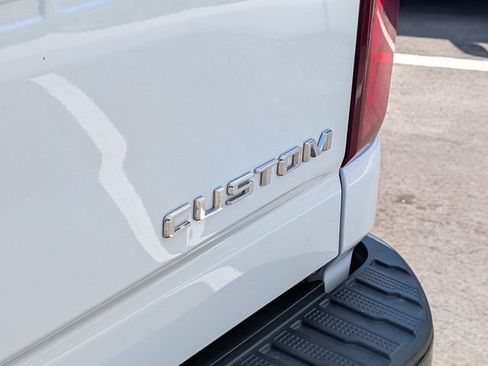 Used 2021 Chevrolet Silverado 2500 Custom w/ Custom Value Package AWD/4WD image 15