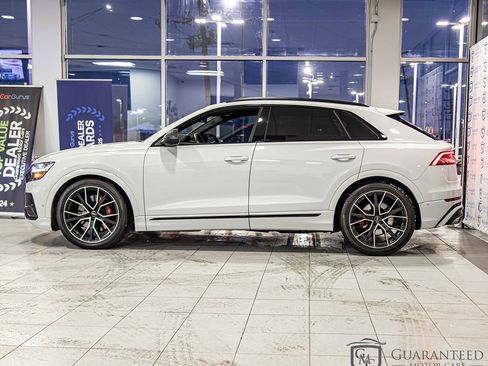 Used 2023 Audi SQ8 Premium Plus w/ Executive Package image 6