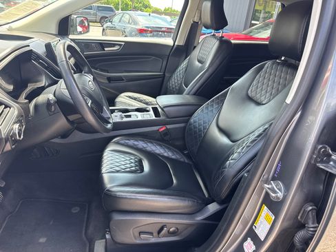 Used 2024 Ford Edge Titanium AWD/4WD image 9