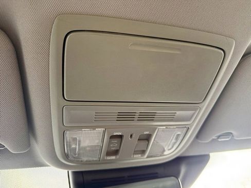 Used 2018 Honda Accord EX-L image 21