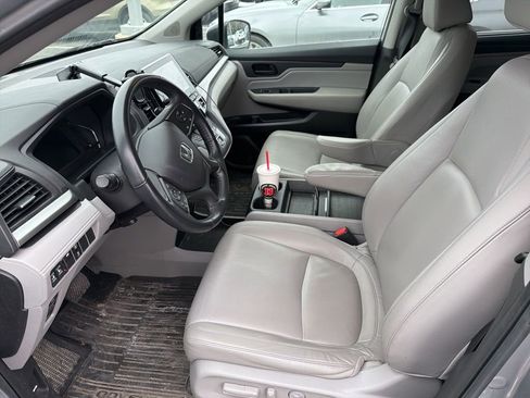 Used 2023 Honda Odyssey EX-L image 2