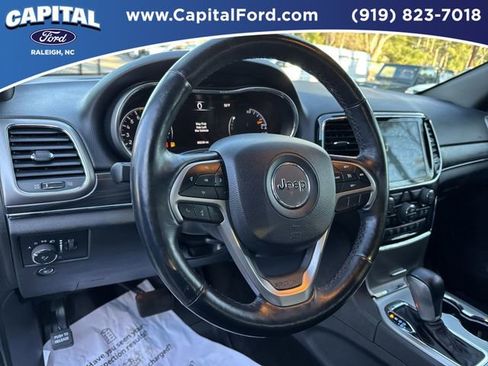 Used 2019 Jeep Grand Cherokee Limited image 23