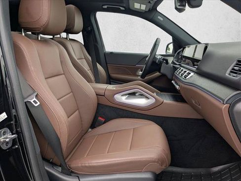 Used 2025 Mercedes-Benz GLE 450e 4MATIC image 23