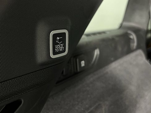 Used 2024 Jeep Grand Cherokee Summit image 31