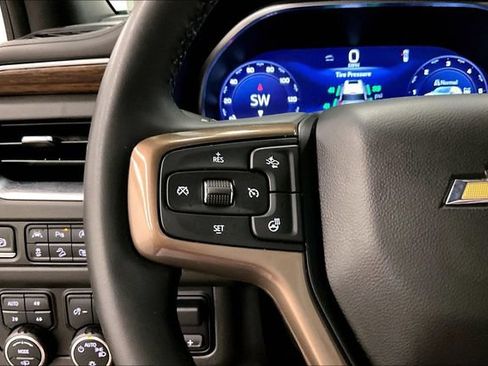 Used 2024 Chevrolet Tahoe High Country AWD/4WD image 27