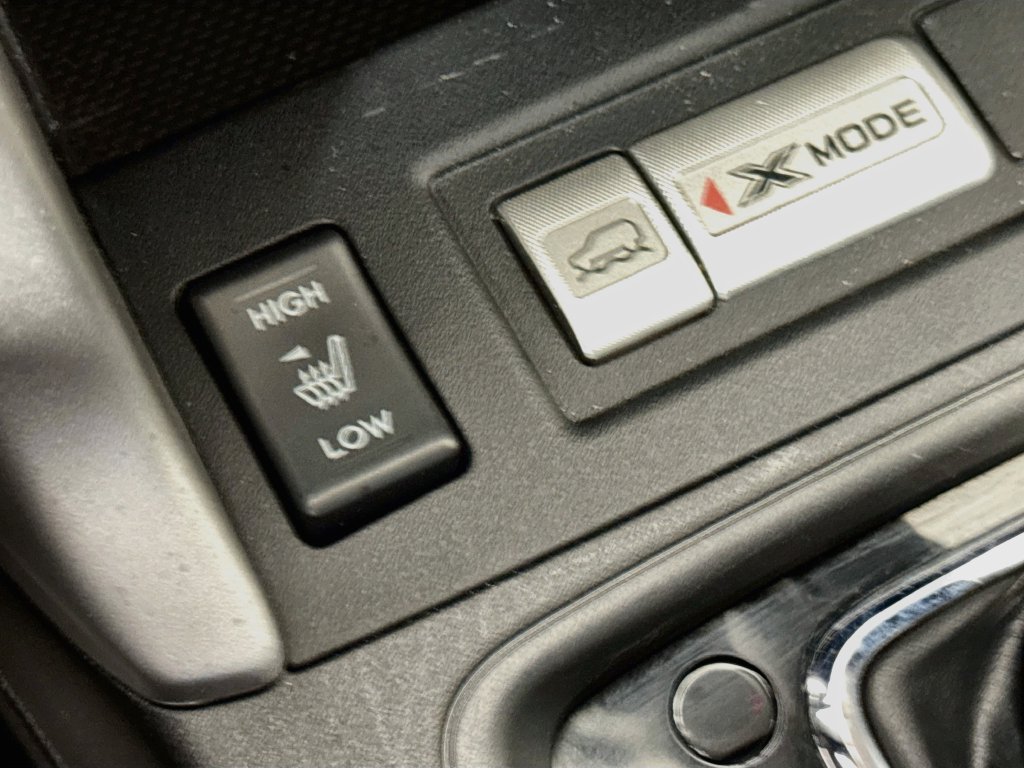 Used 2015 Subaru Forester 2.5i Touring w/ Eyesight & Navigation System AWD/4WD image 24