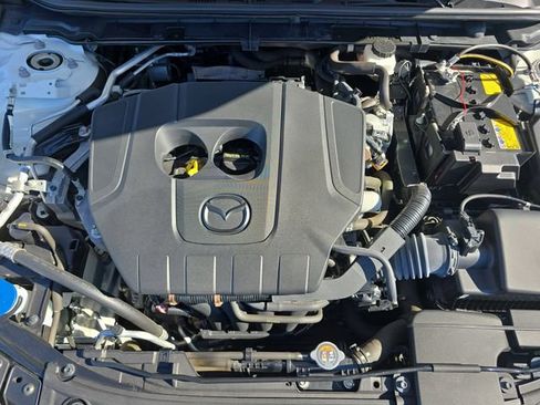 Used 2023 MAZDA MAZDA3 s image 34