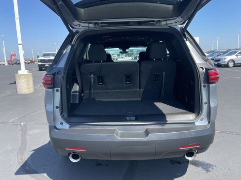 Used 2023 Chevrolet Traverse LT AWD/4WD image 22