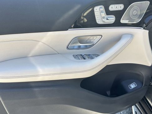 Used 2020 Mercedes-Benz GLS 450 4MATIC image 11