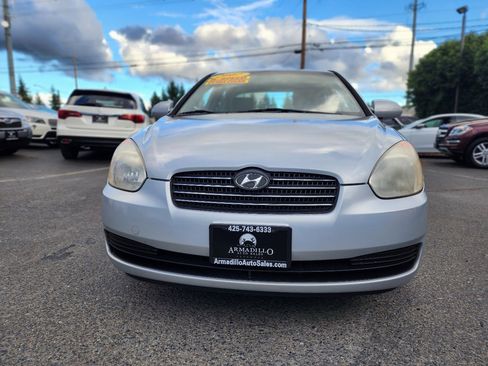 Used 2007 Hyundai Accent GLS image 2