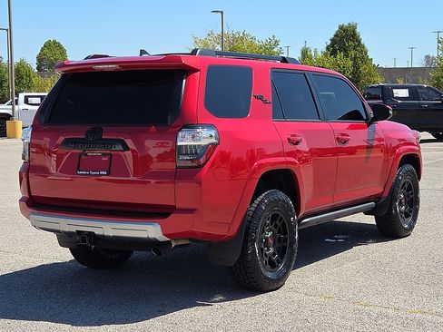 Used 2024 Toyota 4Runner TRD Off-Road Premium w/ Off Road Premium Plus Package AWD/4WD image 5