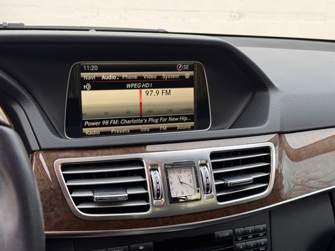 Used 2014 Mercedes-Benz E 350 PREMIUM 1 PKG / LANE TRACKING image 32