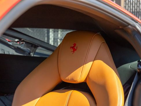 Used 2020 Ferrari F8 Tributo image 50