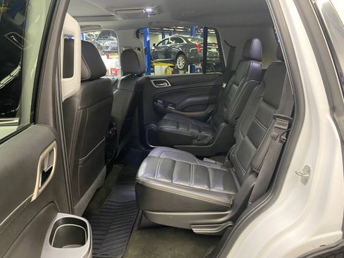 Used 2018 GMC Yukon Denali w/ Open Road Package image 11