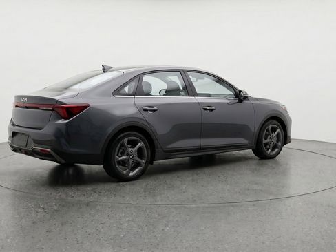 Used 2025 Kia K4 FWD image 9