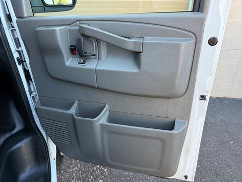 Used 2019 Chevrolet Express 2500 w/ Driver Convenience Package RWD image 19