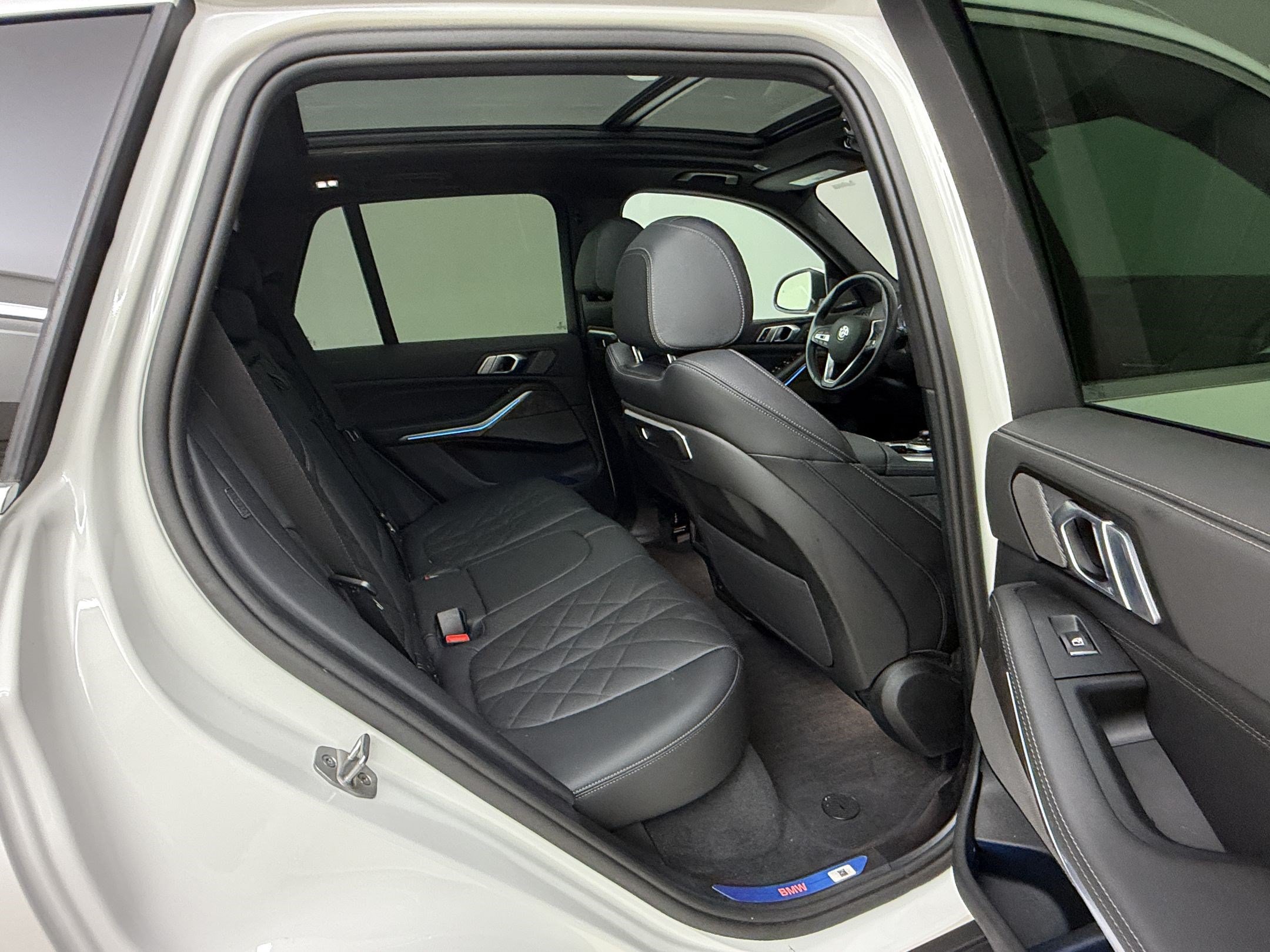 Used 2026 BMW X5 sDrive40i w/ Premium Package RWD image 30