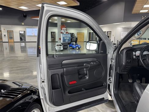 Used 2004 Dodge Ram 1500 Truck 2WD Regular Cab image 6