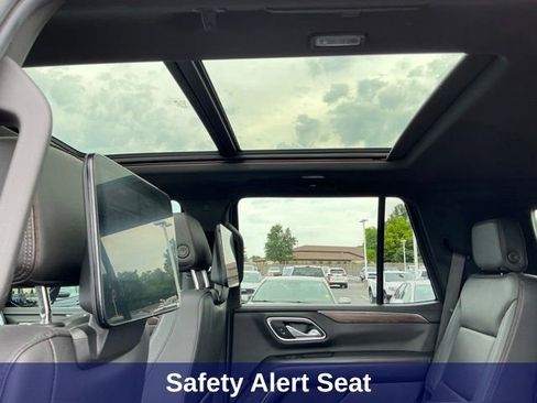 Used 2021 Chevrolet Tahoe High Country AWD/4WD image 32