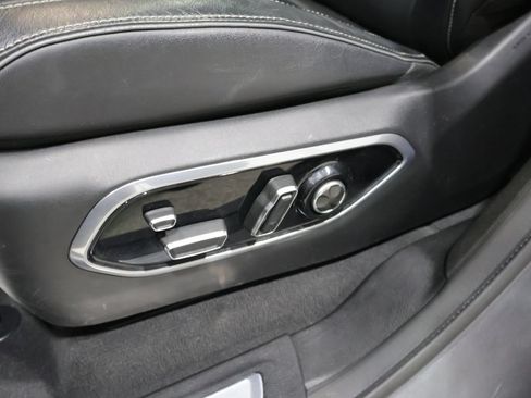 Used 2023 Jeep Grand Cherokee L Overland w/ Luxury Tech Group IV AWD/4WD image 13