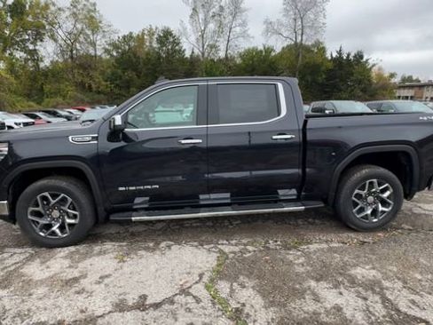 New 2026 GMC Sierra 1500 SLT w/ SLT Premium Package image 5