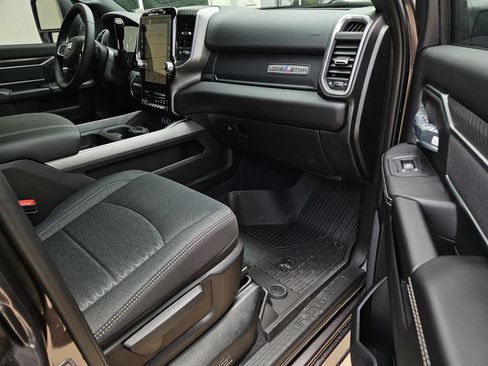 New 2026 RAM 3500 Big Horn AWD/4WD image 7