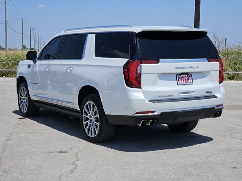 Used 2025 GMC Yukon XL Denali w/ Denali Reserve Package AWD/4WD image 7
