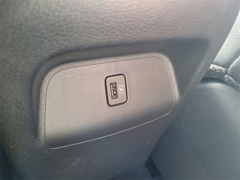 Used 2023 Nissan Sentra SR w/ SR Premium Package image 11