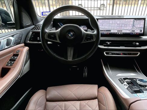 Used 2025 BMW X5 sDrive40i w/ Executive Package image 6