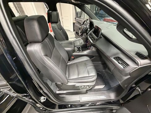 Used 2022 Chevrolet Suburban RST w/ Sport Performance Package image 49