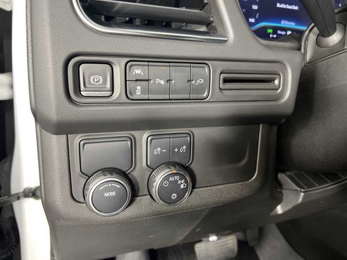 Used 2022 Chevrolet Tahoe RST RWD image 37