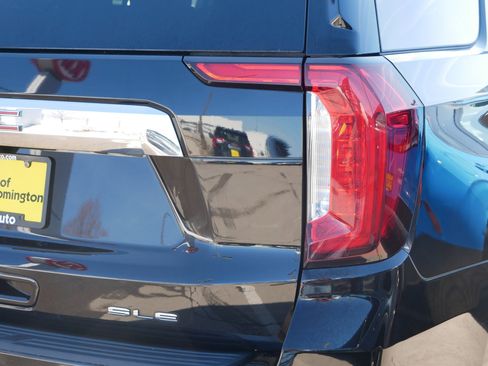 Used 2022 GMC Yukon SLE w/ Max Trailering Package image 17