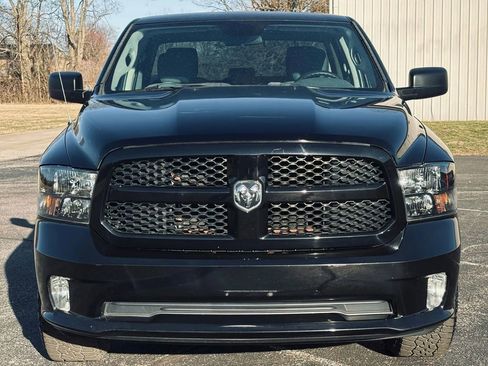 Used 2014 RAM 1500 Express image 11